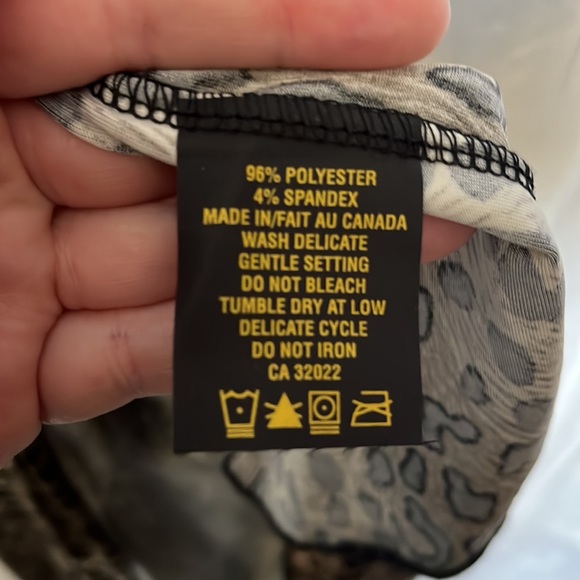 NWT animal print shark bite hem dress - Picture 8 of 10